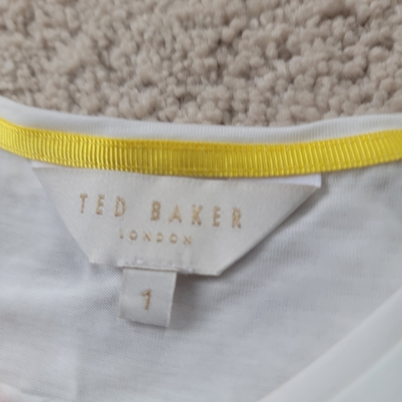 Ted Baker Women's Sonjja Papyrus Printed Woven Front T-Shirt 1 - Picture 4 of 11